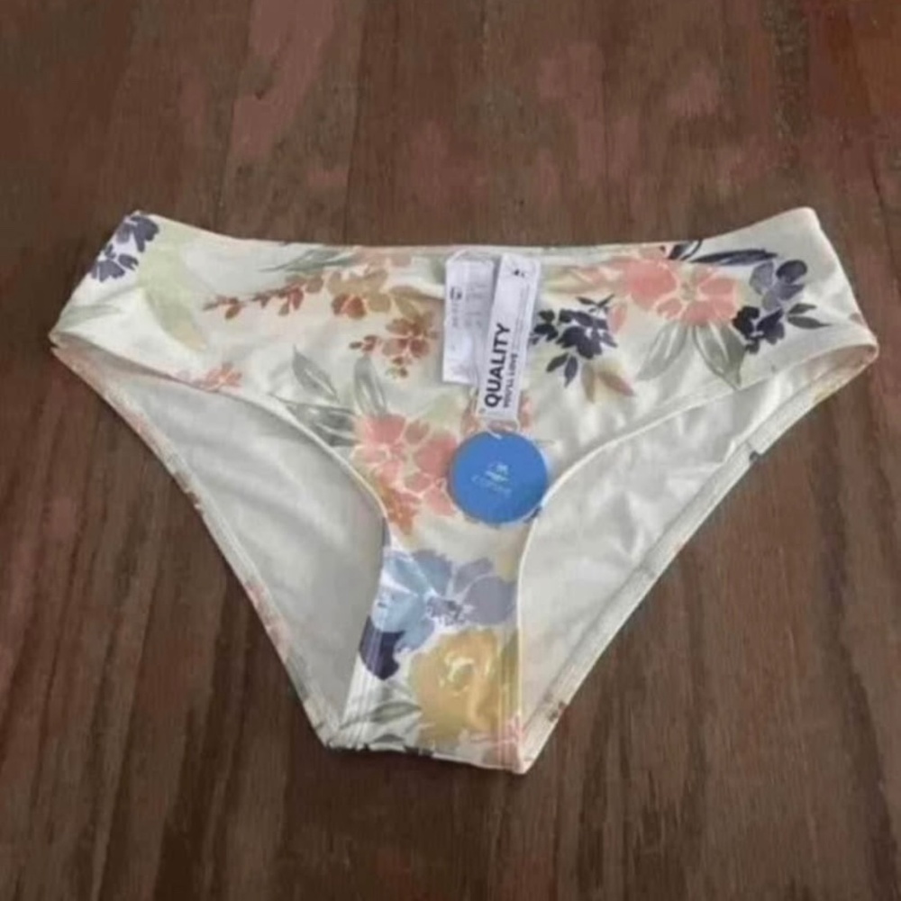 Cupshe Swimwear Bikini Bottom- Size Large- NWT
